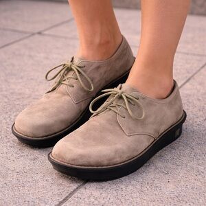 Alegria Bre 603 Leather Suede Lace Up Platform Sneakers Beige Size 41/11